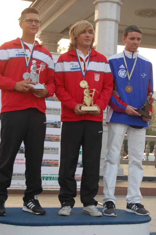Cadets 1. Martin Oborovecki CRO 855-31x ; 2. Luka Strbenac CRO 844-31x, 3 ; Gaeten Bagnard FRA 824-16x Podiums Cadets Coupe Baikal Arbalète Field 2015 - Ulan-Ude 2015 – Baikal Cup Field