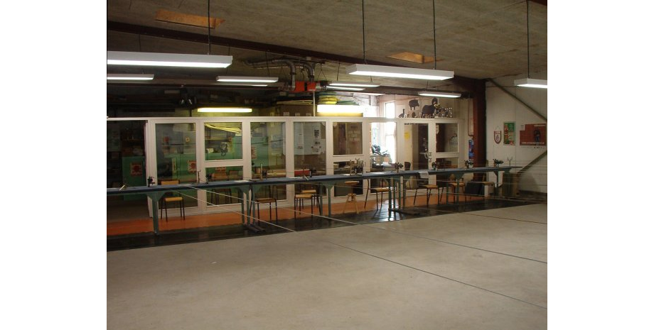 STC 71 : Pas de tir 10 mètres salle 1 Stand de Tir du Gros Chaillot
